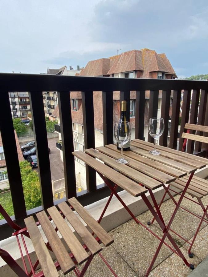 Nice 41 M With Balcony Near The Beach Deauville Eksteriør bilde
